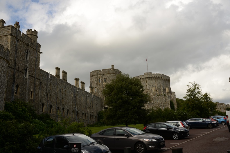 Windsor Castle Entrance1.JPG